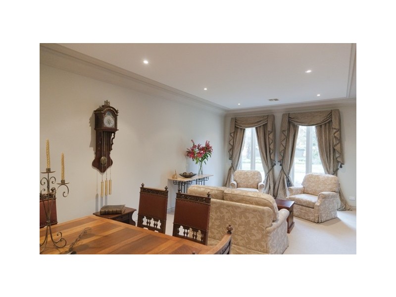 62 Strathfield Parade, Croydon VIC 3136