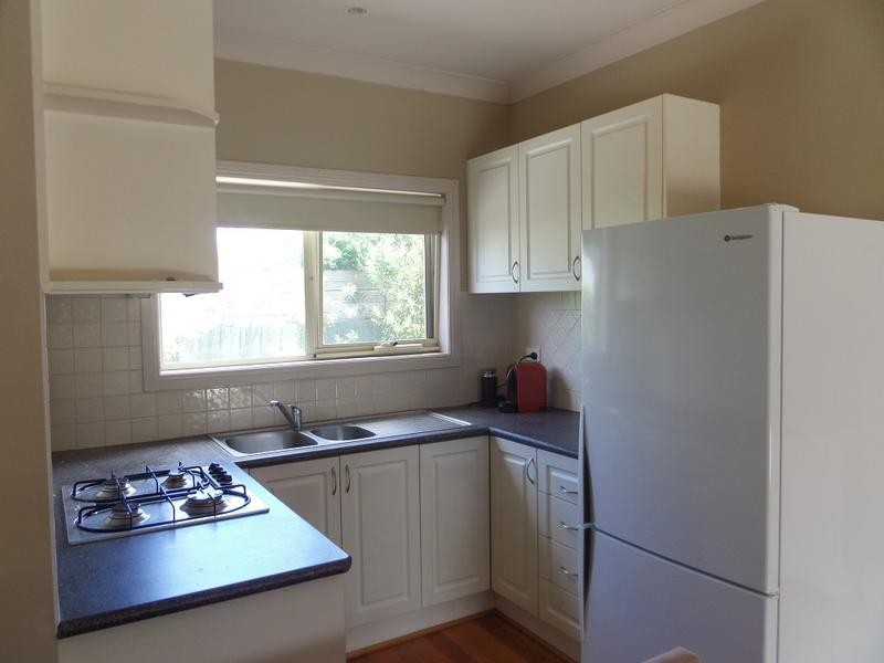2/70 Marchant Avenue, Reservoir VIC 3073