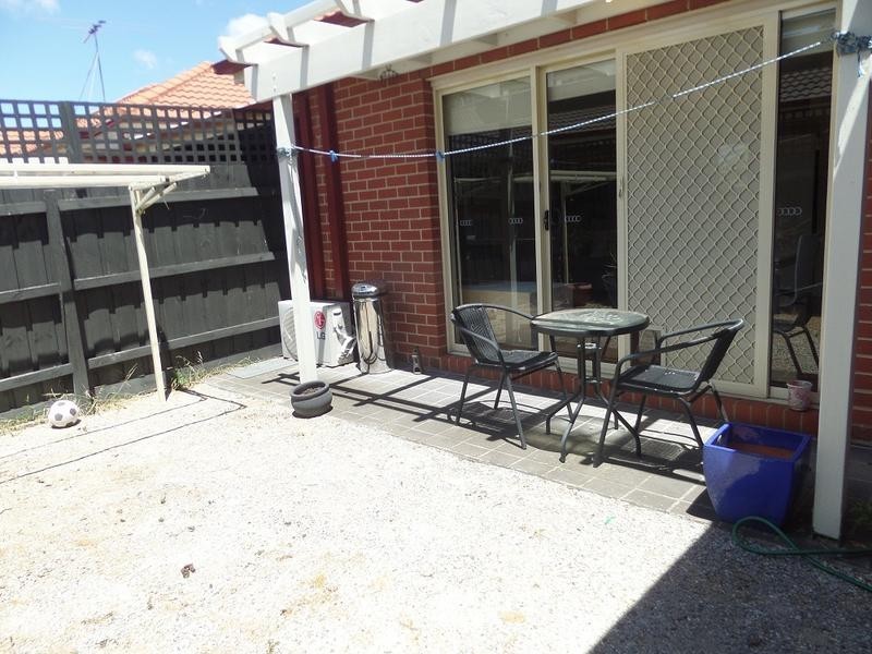2/70 Marchant Avenue, Reservoir VIC 3073