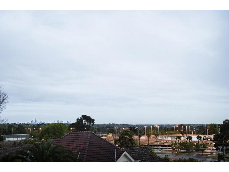 202/1330 Dandenong Road, Hughesdale VIC 3166