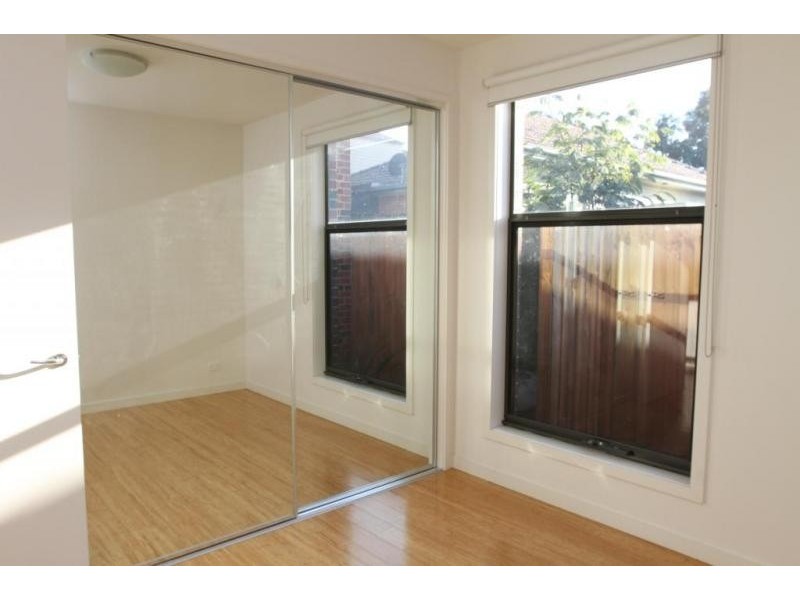 2/90 Bruce Street, Coburg VIC 3058