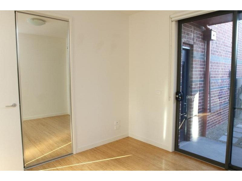 2/90 Bruce Street, Coburg VIC 3058