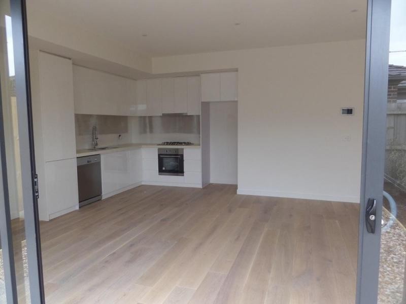 5/4 Essex Street, Pascoe Vale VIC 3044