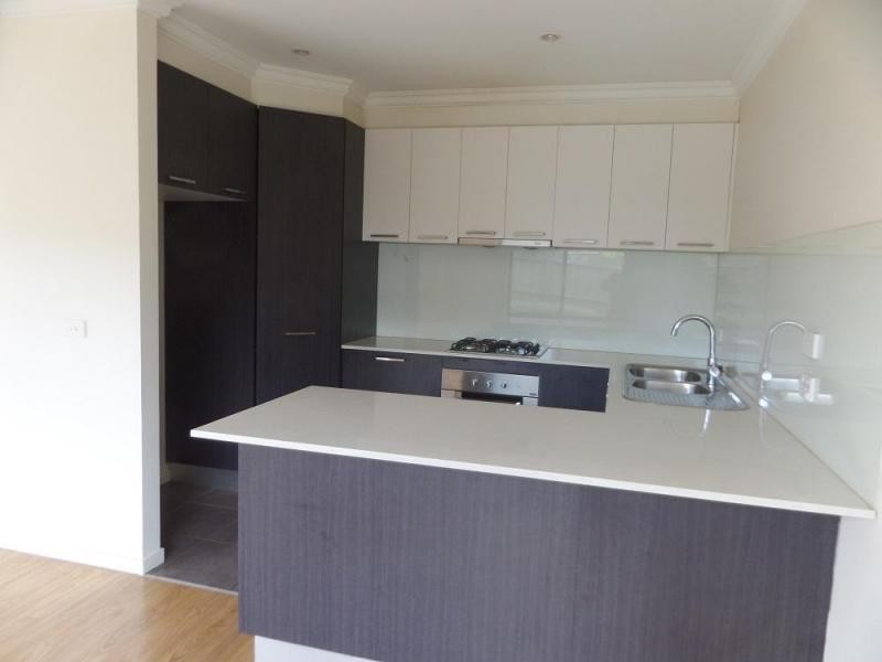 14 Forbes Grove, Oak Park VIC 3046