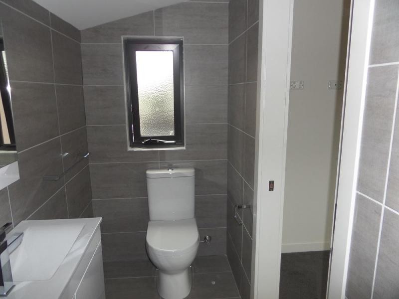 1/4 Essex Street, Pascoe Vale VIC 3044