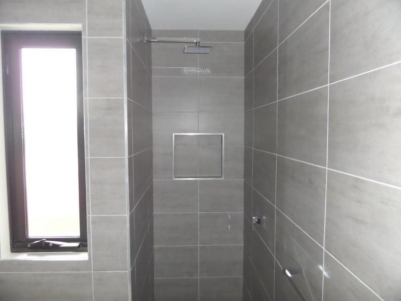 1/4 Essex Street, Pascoe Vale VIC 3044