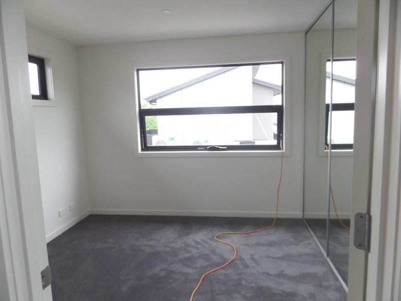 2/4 4 Essex Street, Pascoe Vale VIC 3044