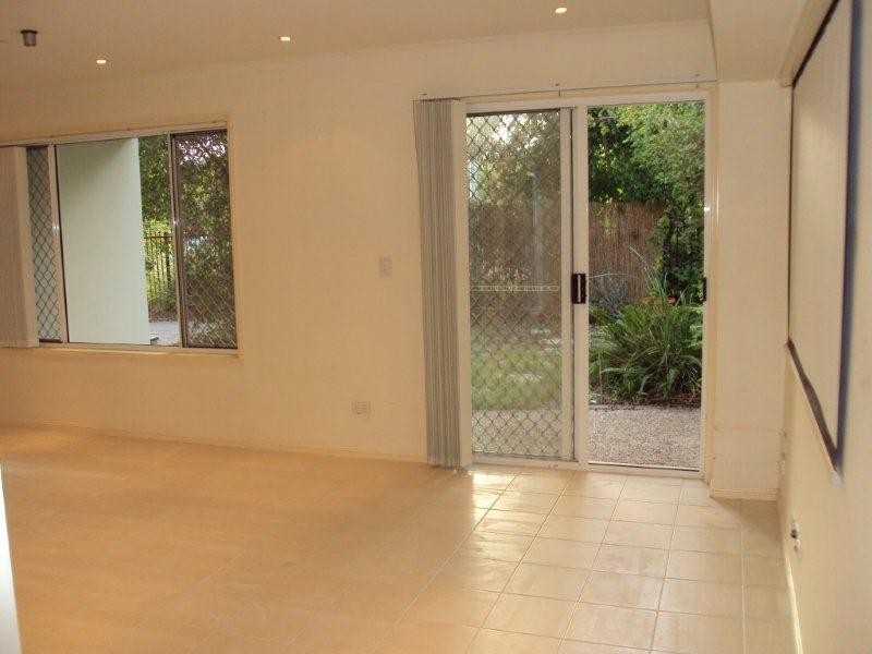 6/1-3 Beacon Court, Sunrise Beach QLD 4567