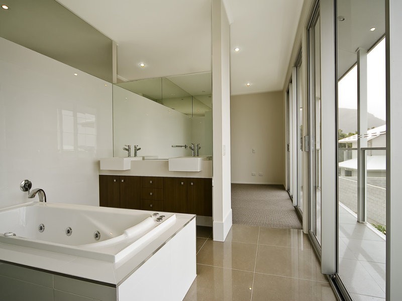 9 Yaroomba Drive, Mount Coolum QLD 4573