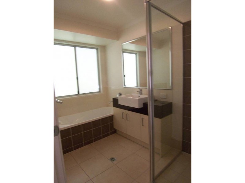 11 Vernon Street, Nambour QLD 4560