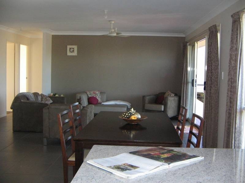 2 Woodpecker Close, Maleny QLD 4552