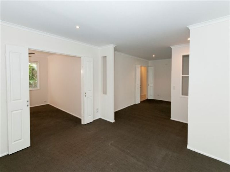 8 Akounah Crescent, Buddina QLD 4575