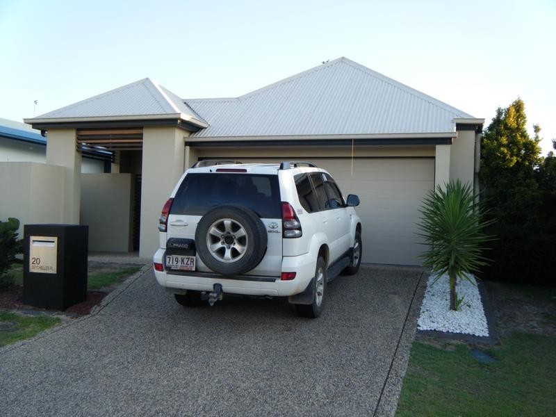 20 Seychelles Place, Kawana Island QLD 4575