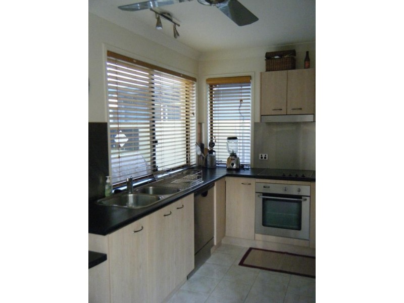 20 Seychelles Place, Kawana Island QLD 4575