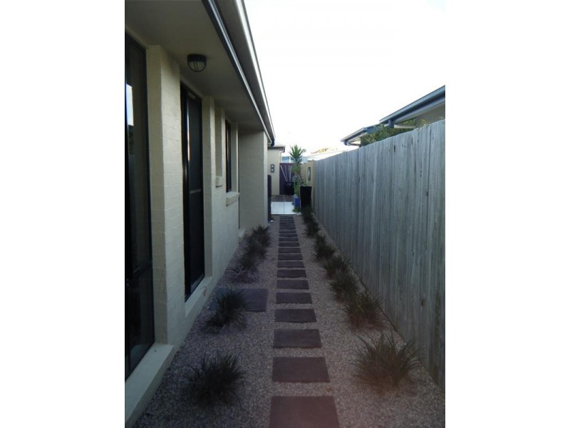 20 Seychelles Place, Kawana Island QLD 4575
