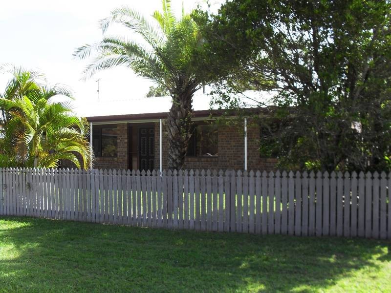 4 Lake Court, Maroochydore QLD 4558