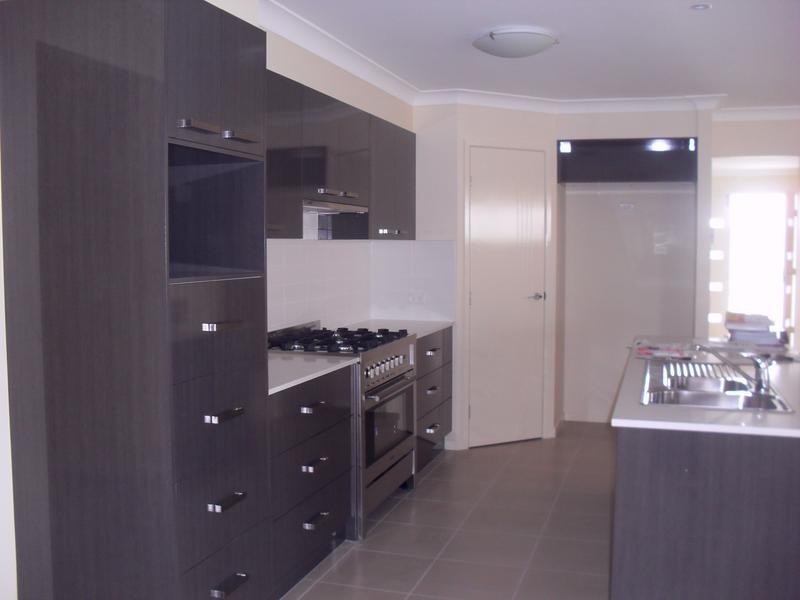 3 Lark Circuit, Mountain Creek QLD 4557