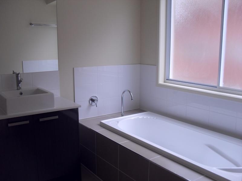 3 Lark Circuit, Mountain Creek QLD 4557