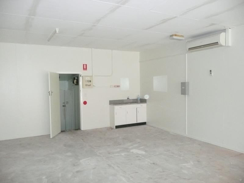 25 Currie Street, Nambour QLD 4560