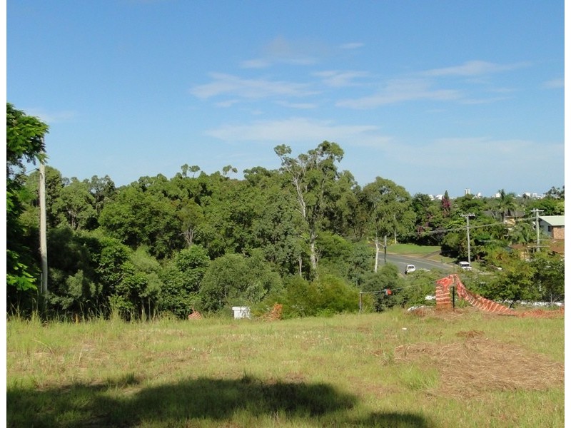 13 Eyries Ct, Little Mountain QLD 4551