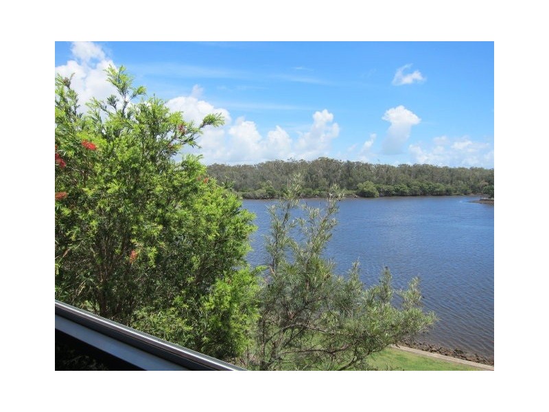 4/23 Premier Circuit, Warana QLD 4575