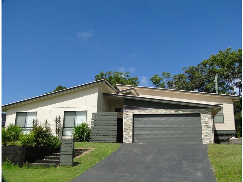 6 Cullen Drive, Little Mountain QLD 4551