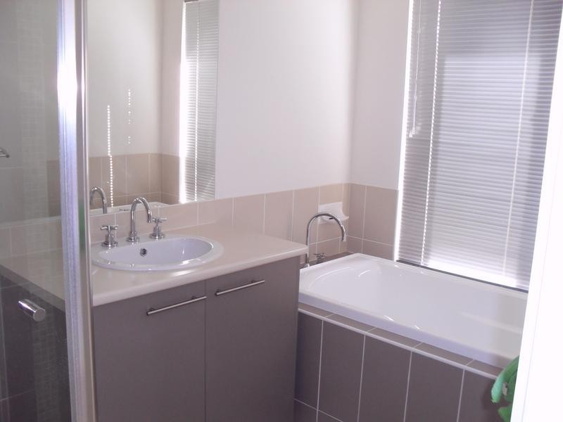 16 Marsalis St, Sippy Downs QLD 4556