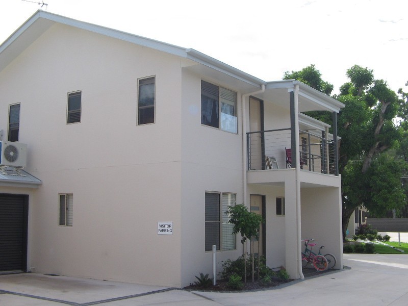 82 Simpson Street, Beerwah QLD 4519