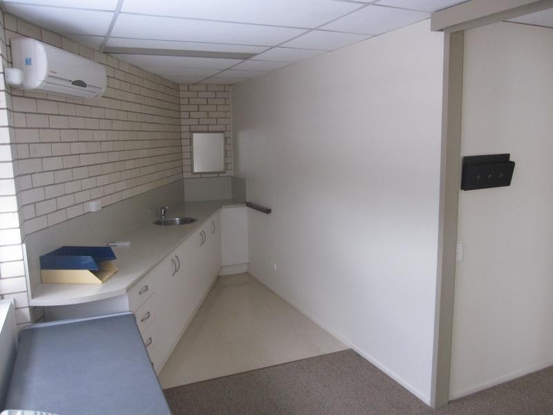 Suite 6/43 Michinton Street, Caloundra QLD 4551