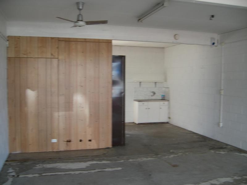 Shop 2/67 Aerodrome Road, Maroochydore QLD 4558