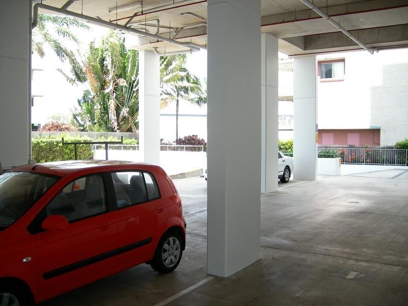 3 & 4/106 Sixth Avenue, Maroochydore QLD 4558