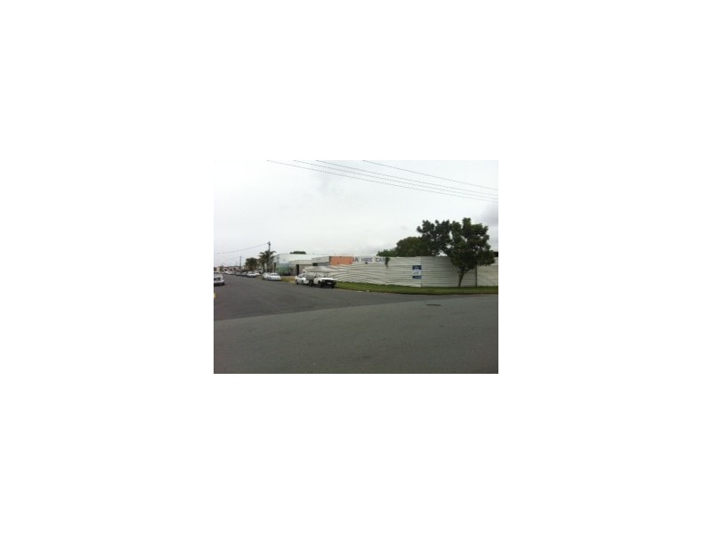 1 Bearing Ave, Warana QLD 4575