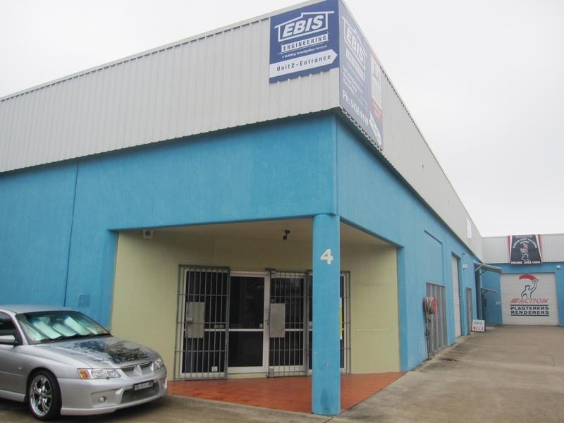 1/4 Textile Ave, Warana QLD 4575