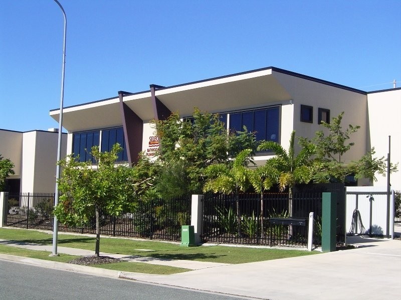 4/22 – 24 Premier Circuit, Warana QLD 4575