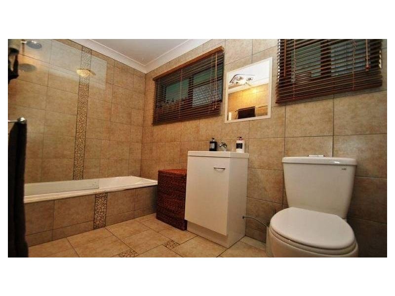 17 Leavinia Street, Gympie QLD 4570