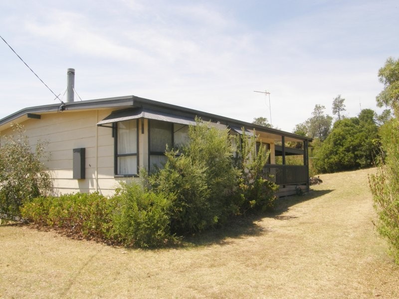 94 MC INDOE AVENUE, Venus Bay VIC 3956