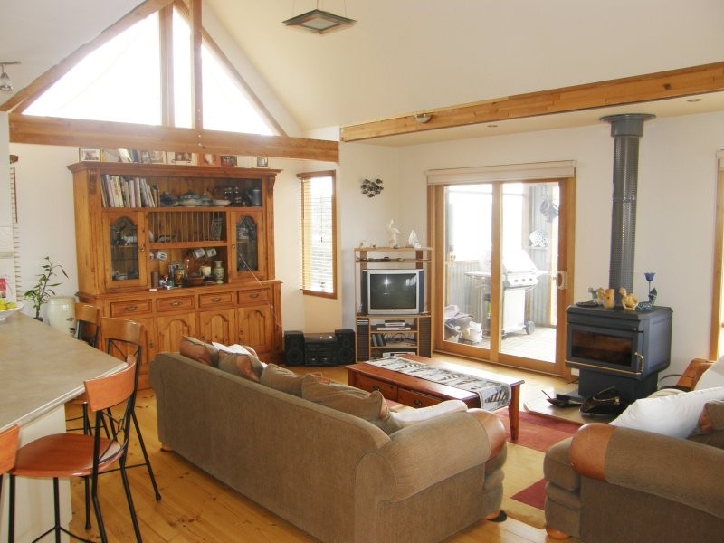 1 MONCUR COURT, Venus Bay VIC 3956