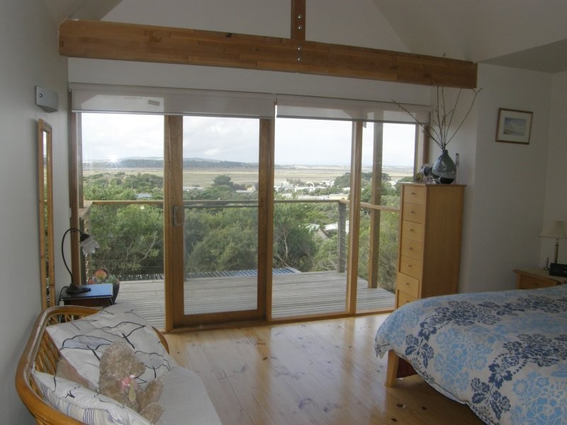 1 MONCUR COURT, Venus Bay VIC 3956