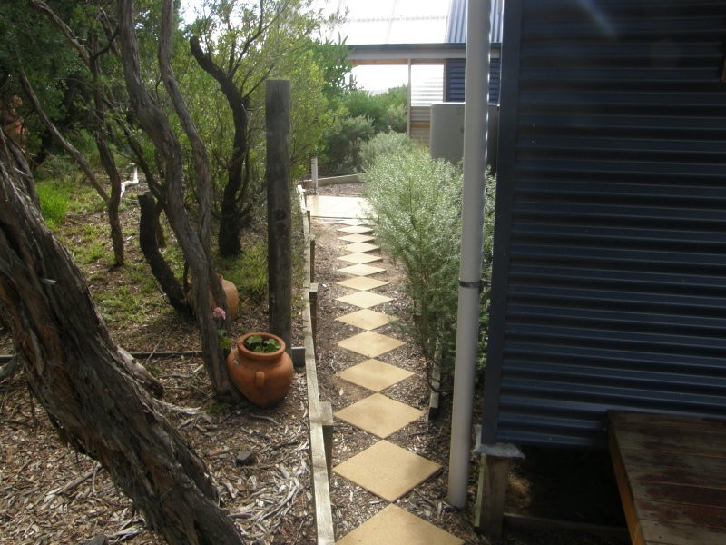 1 MONCUR COURT, Venus Bay VIC 3956