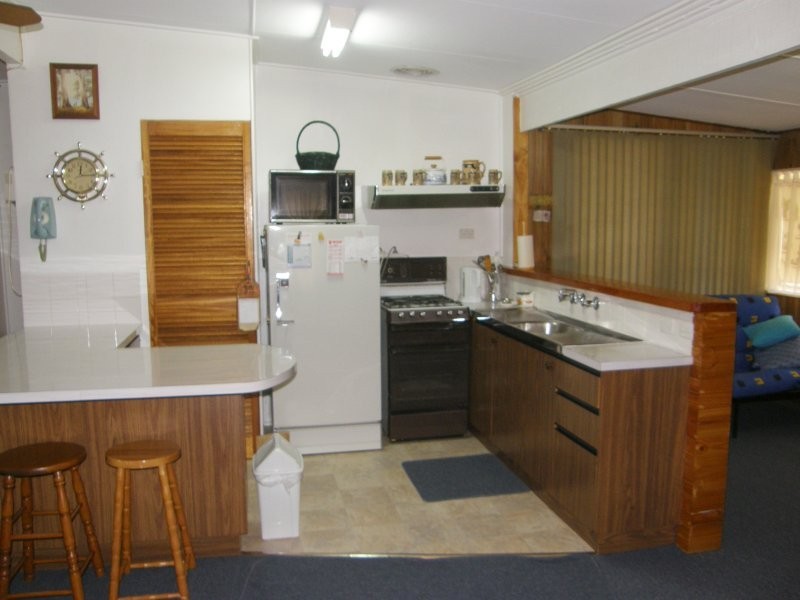 5 LEES ROAD, Venus Bay VIC 3956