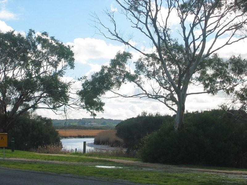 4 CUMERLAND COURT, Tarwin Lower VIC 3956