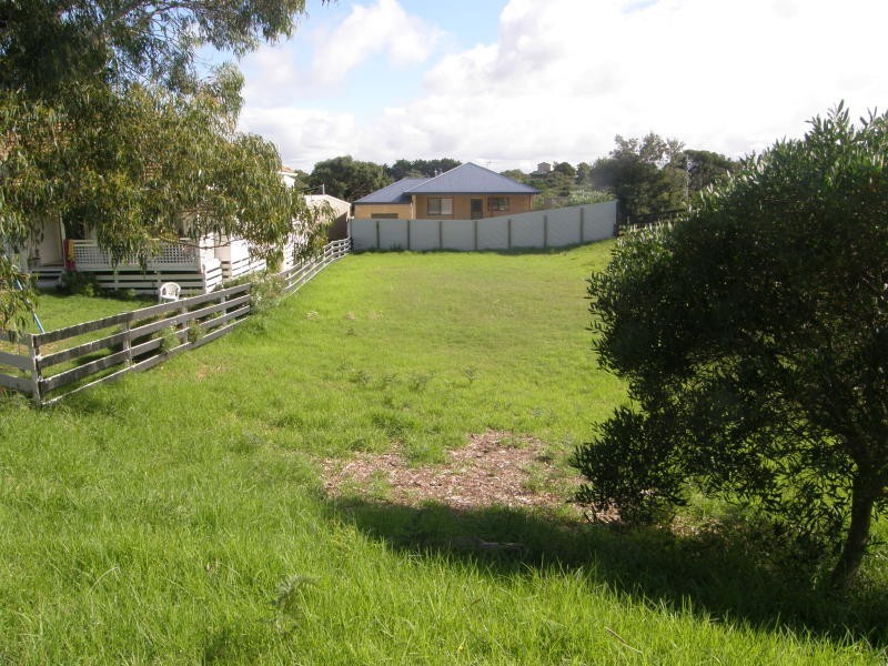 18 Inlet View Road, Venus Bay VIC 3956