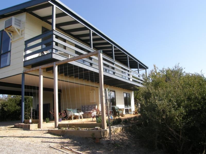 3-5 ATHERTON DRIVE, Venus Bay VIC 3956