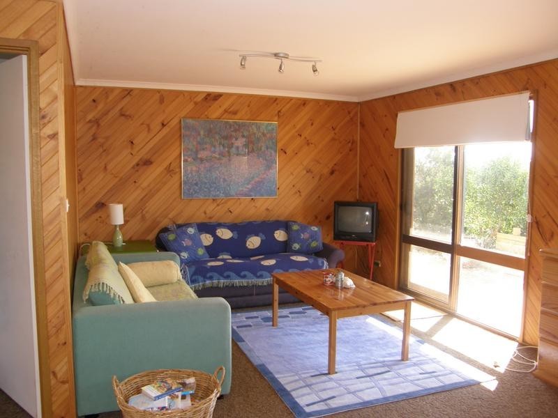 3-5 ATHERTON DRIVE, Venus Bay VIC 3956