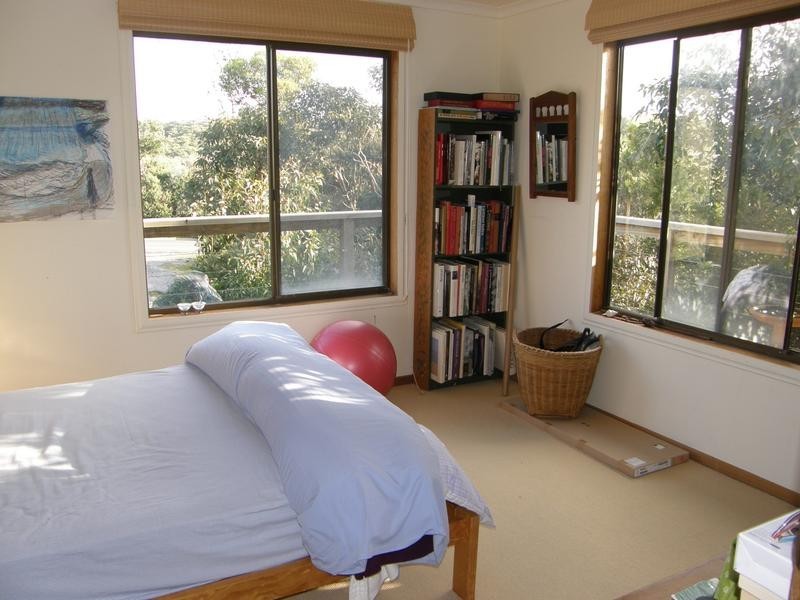 32-34 ATHERTON DRIVE, Venus Bay VIC 3956
