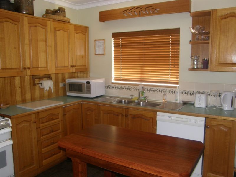 736-738 LEES ROAD, Venus Bay VIC 3956
