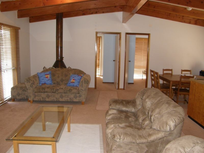 10 ALBERT AVENUE – 1ST ESTATE, Venus Bay VIC 3956