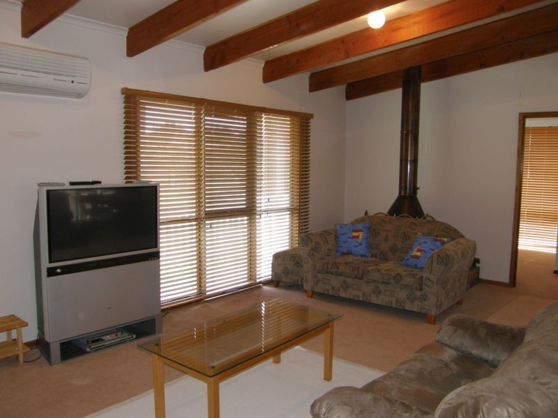 10 ALBERT AVENUE – 1ST ESTATE, Venus Bay VIC 3956