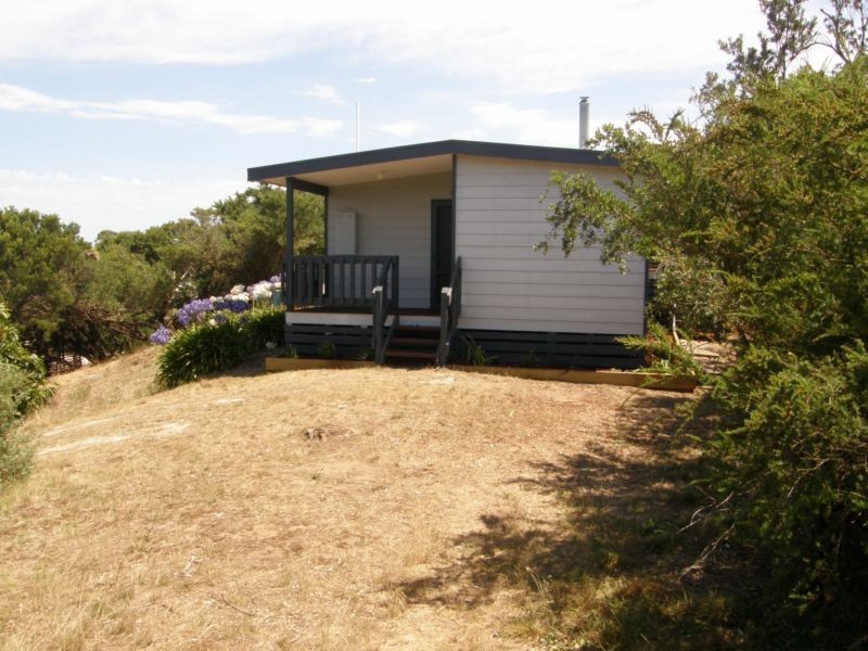 25-27 LOUIS ROAD – 1ST ESTATE, Venus Bay VIC 3956