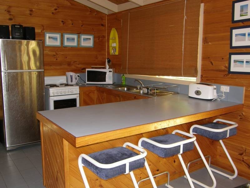 10 PANDORA AVENUE, Venus Bay VIC 3956